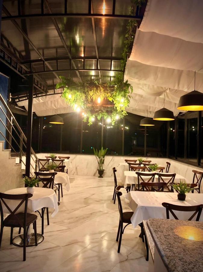 Panorama Hotel Batumi Kültér fotó