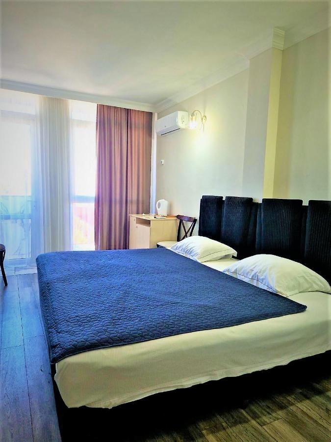 Panorama Hotel Batumi Kültér fotó